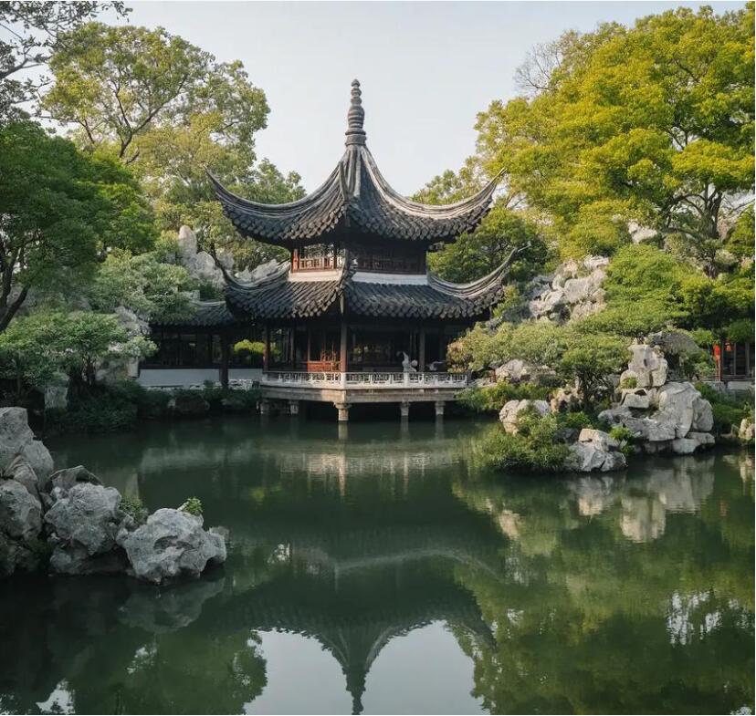 鹤岗兴山飞风餐饮有限公司